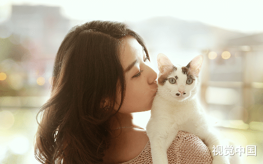 我花99买打折首饰却被老公儿子骂败家，我果断离婚投资自己，可他们却崩溃了