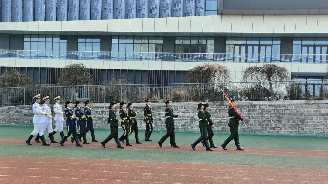 奋楫·十五年 | 学院口腔医学系举行“国旗下的誓言——奋进升格新征程”升国旗仪式