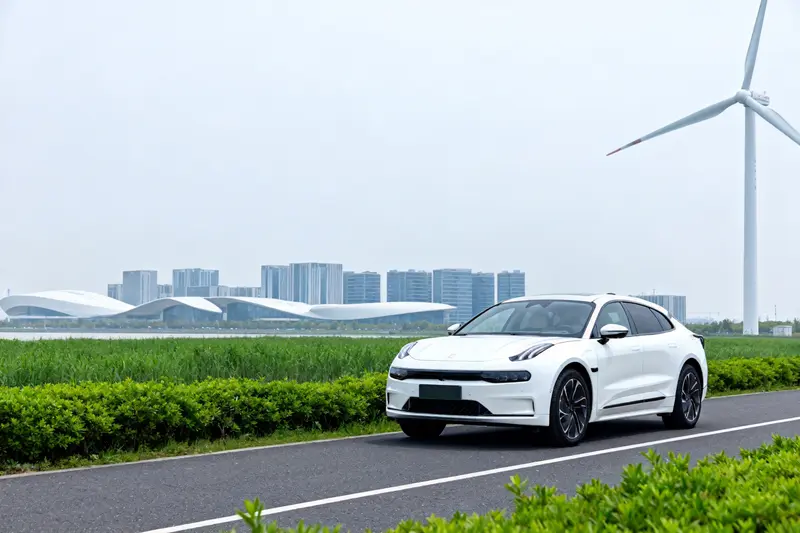 37.68万起的极氪8X，性能竟如此强悍