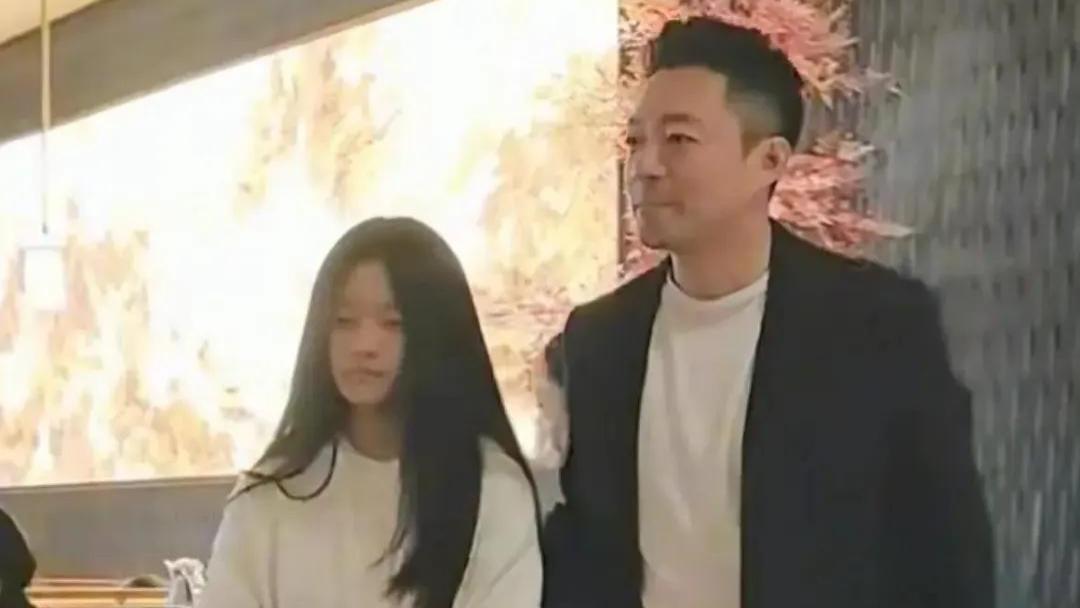大S女儿开通社媒！只关注徐家人没理睬爸爸，还点赞大S具俊晔合照