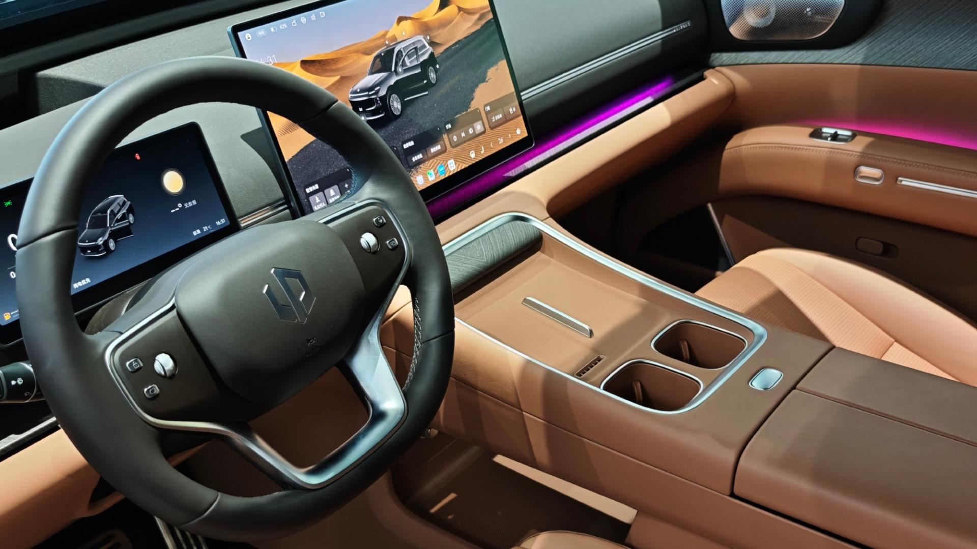 迈巴赫，问界M9同款设计！零跑“头等舱”官宣挺实惠