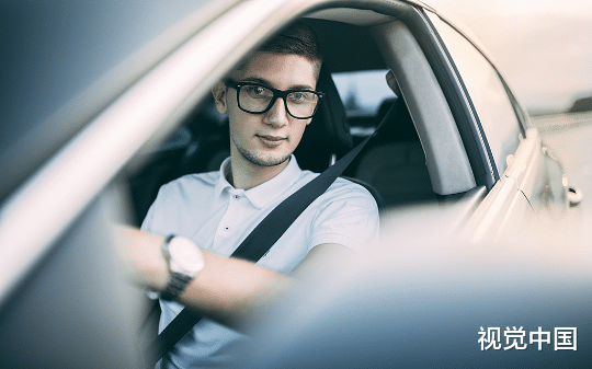 杭州小伙送路边孕妇去医院，第二天家属找上门，他以为是来感谢，结果对方骂了起来