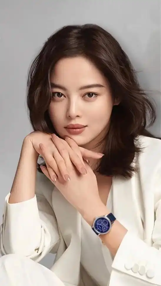 辛芷蕾这反转，直接打懵所有看客！当年被全网唱衰“必散无疑”的人，如今活成了最让人