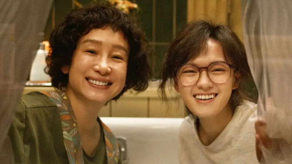 少女因妇科手术需破处v膜引母亲大闹医院？文淇秦海璐《我，许可》4.3上映