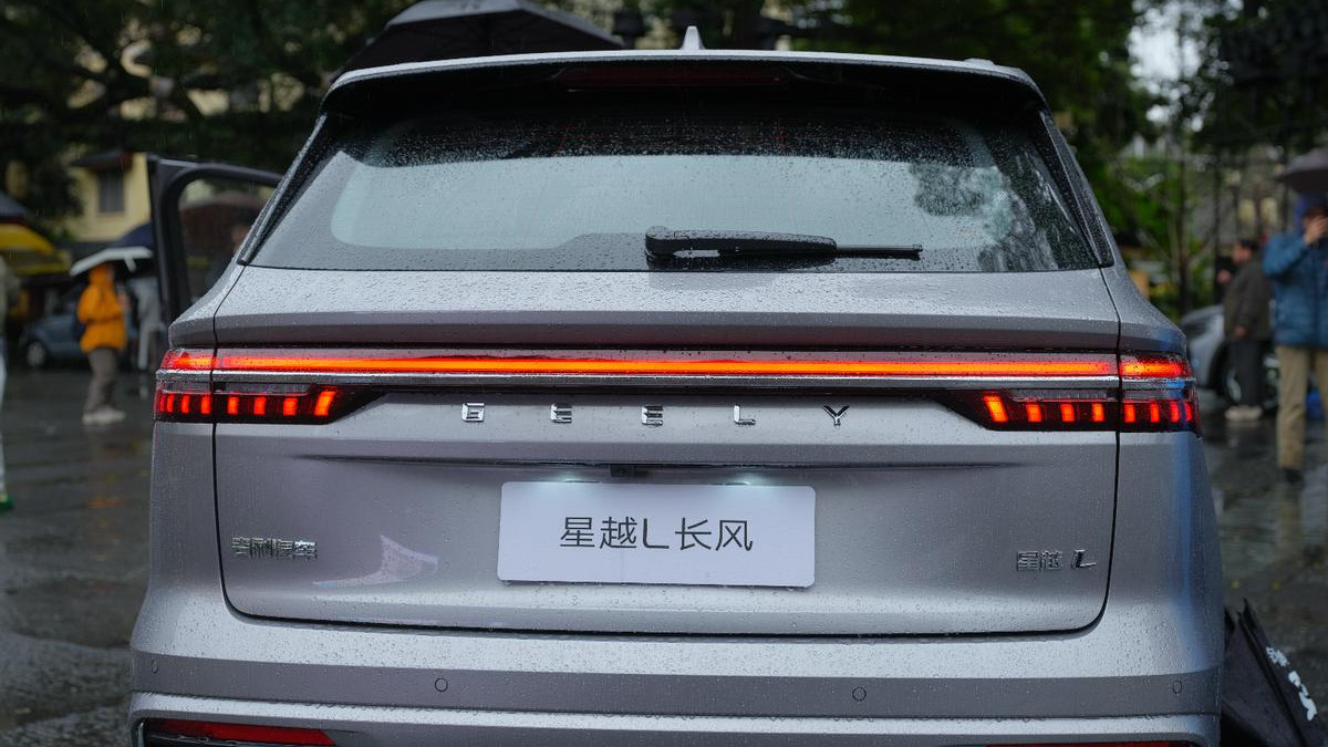 星越L全新长风系列上市，燃油车也能有越级智能体验