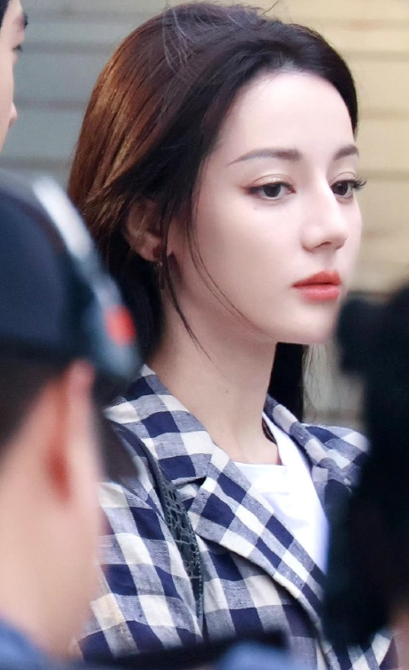 去看来时路上的花开，去听爱所构筑的乐曲