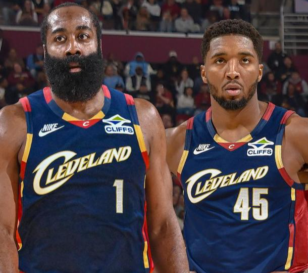 真别找裁判原因了，就是自己把握机会能力太差了！球星档次不够！为什么詹姆斯就能拿下