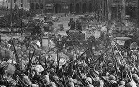 南京保卫战：15万将士拼死抵抗，12天就沦陷，是蒋介石的错吗？