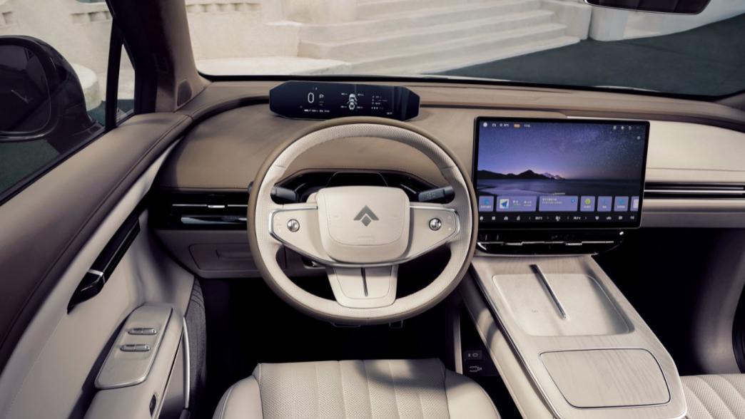 15 万元左右大五座SUV怎么选？昊铂HT太值了