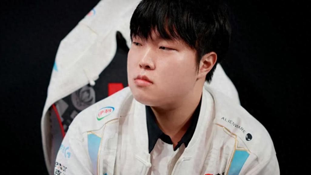 一局五千都留不住？小虞姬爆料Bin只陪玩一局，怪不得拿世界冠军