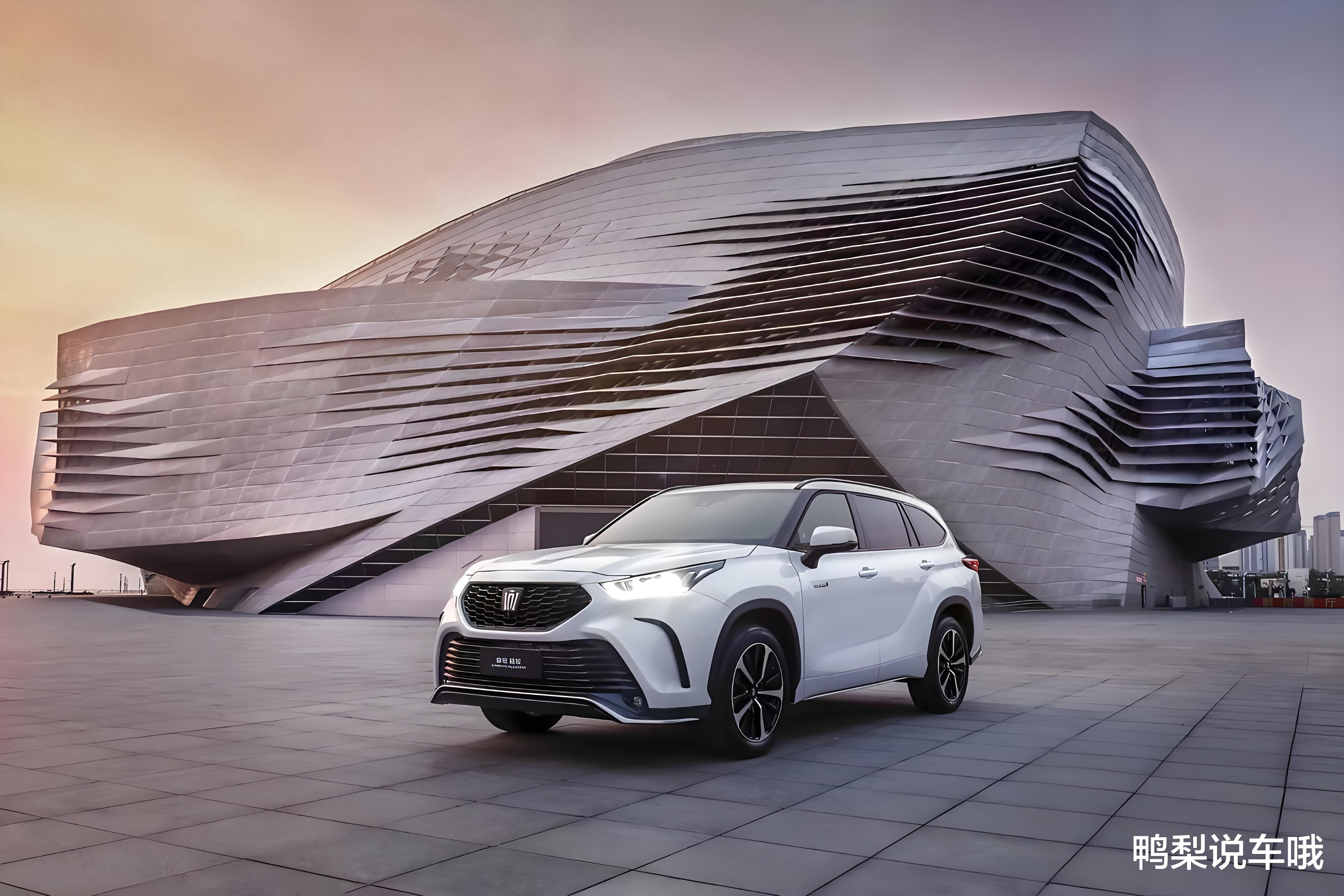 SUV还是7座的好，看看这两款，2+3+2布局，车内安静，耐