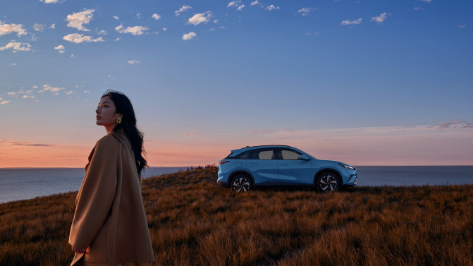 二胎奶爸换车避坑指南，埃安i60与极狐T5实测，极狐T5更适配家用