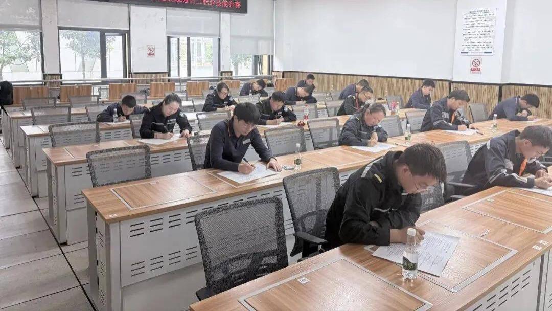 云南滇中新区第八届“滇中杯”轨道交通通信工职业技能竞赛圆满落幕