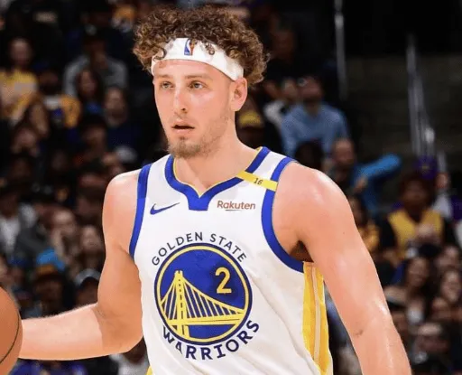 其实打到现在这个阶段 也该放下对胜负的执念了

勇士伤成这样，现在这些人能打成这