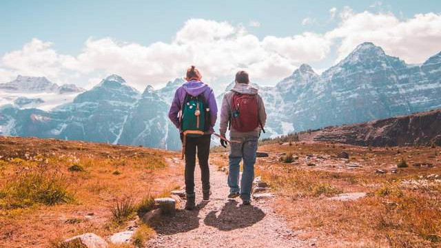 徒步戴的运动耳机有哪些？分享十款2026热门款运动耳机