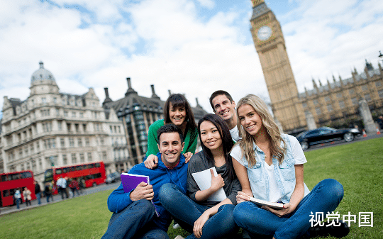 上世劝弟妹理性消费被捅死，重生后我只说赞同