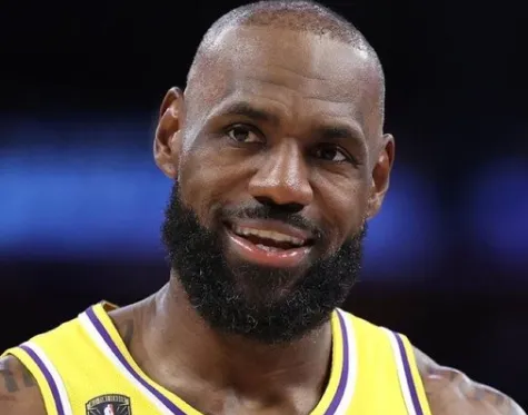 湖人更新官方社媒，公布了球队明日比赛的伤病报告。

贾克森-海斯（左脚伤病管理）