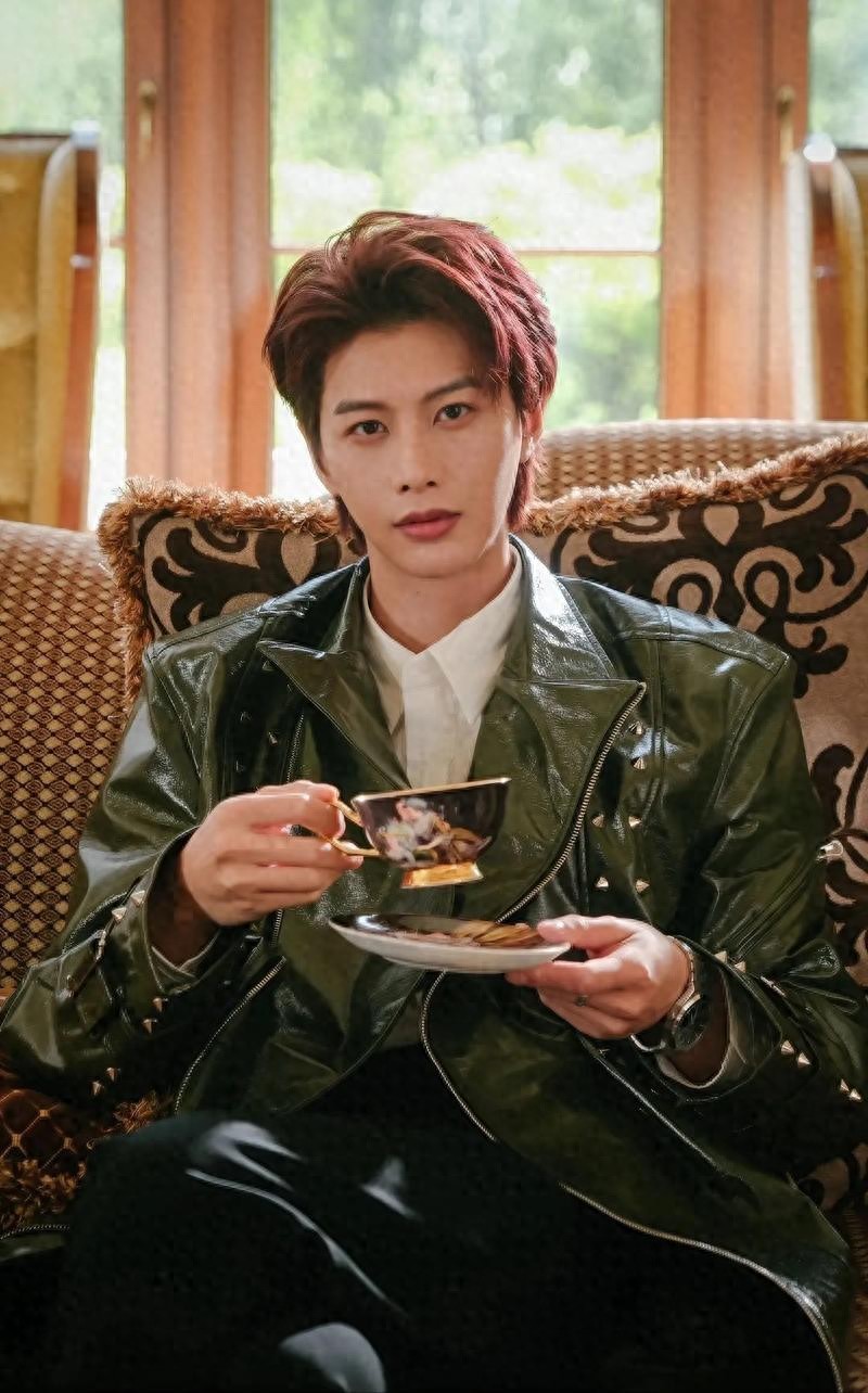 五日四起风波：涉毒、代孕、偷税漏税、代言危机接连爆发