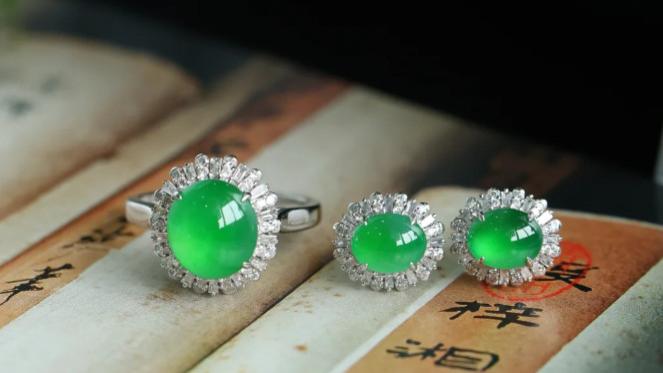 翡翠有价，匠心无价——万福荣祥的腾冲翡翠故事