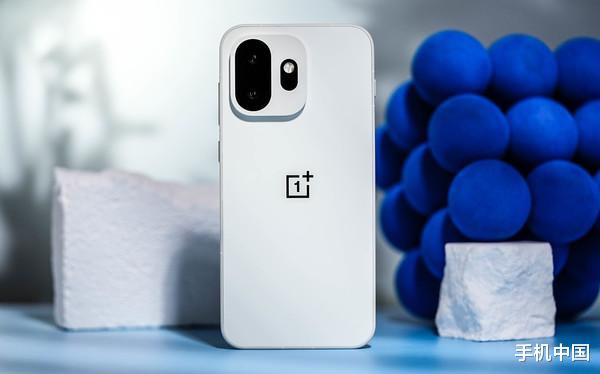 一加15T续航测试：7500mAh冰川电池 小屏也有大能量