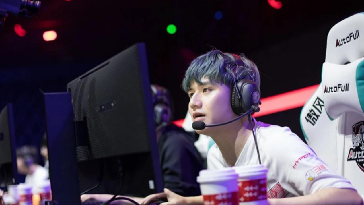 Uzi杯突发假赛风波！Ale直播爆料，Wayward接电话当场下播