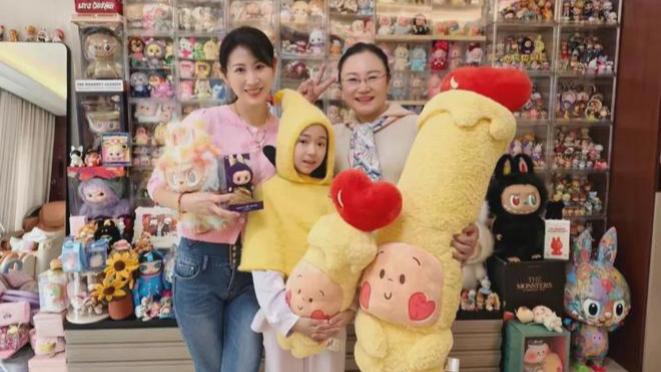 董璇豪宅宴请好友！