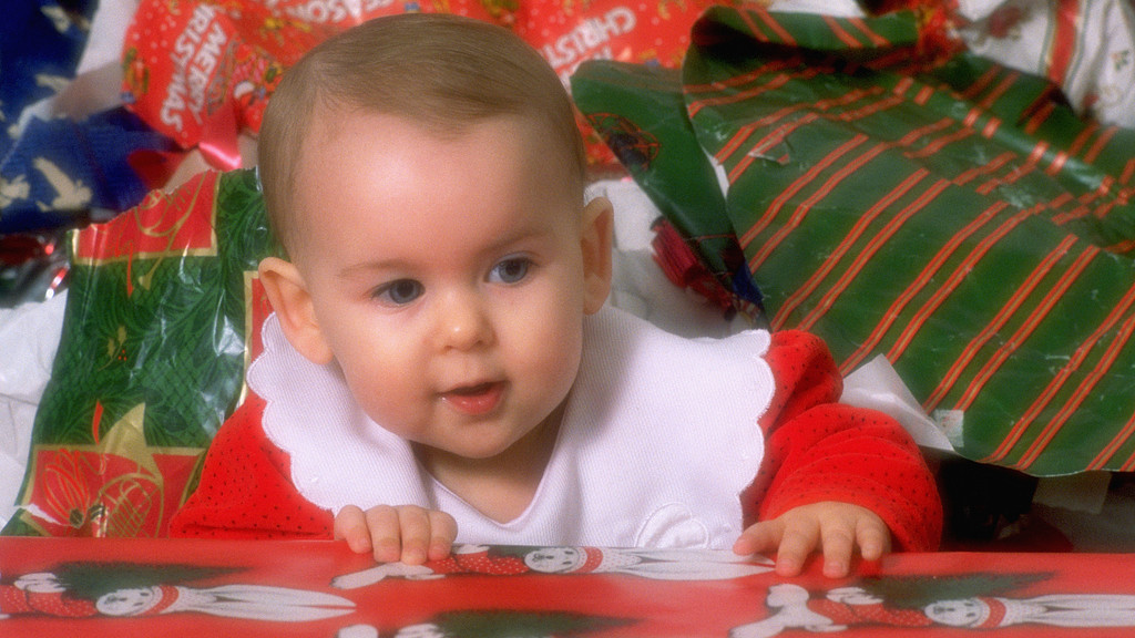 怎样提高生育率、新生儿数量？降低育儿成本，是好方法