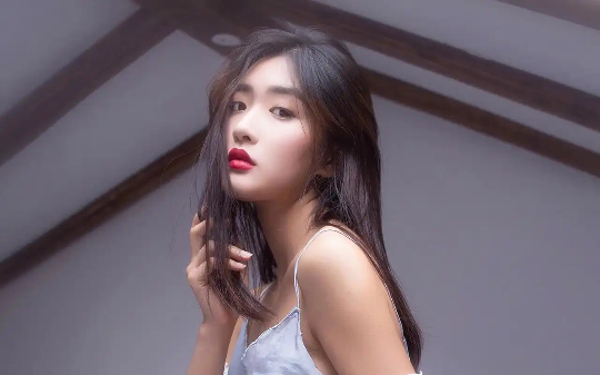 我拼命冲进火场救出岳父岳母, 却落得个重度烧伤的下场后，妻子一家却反咬我一口