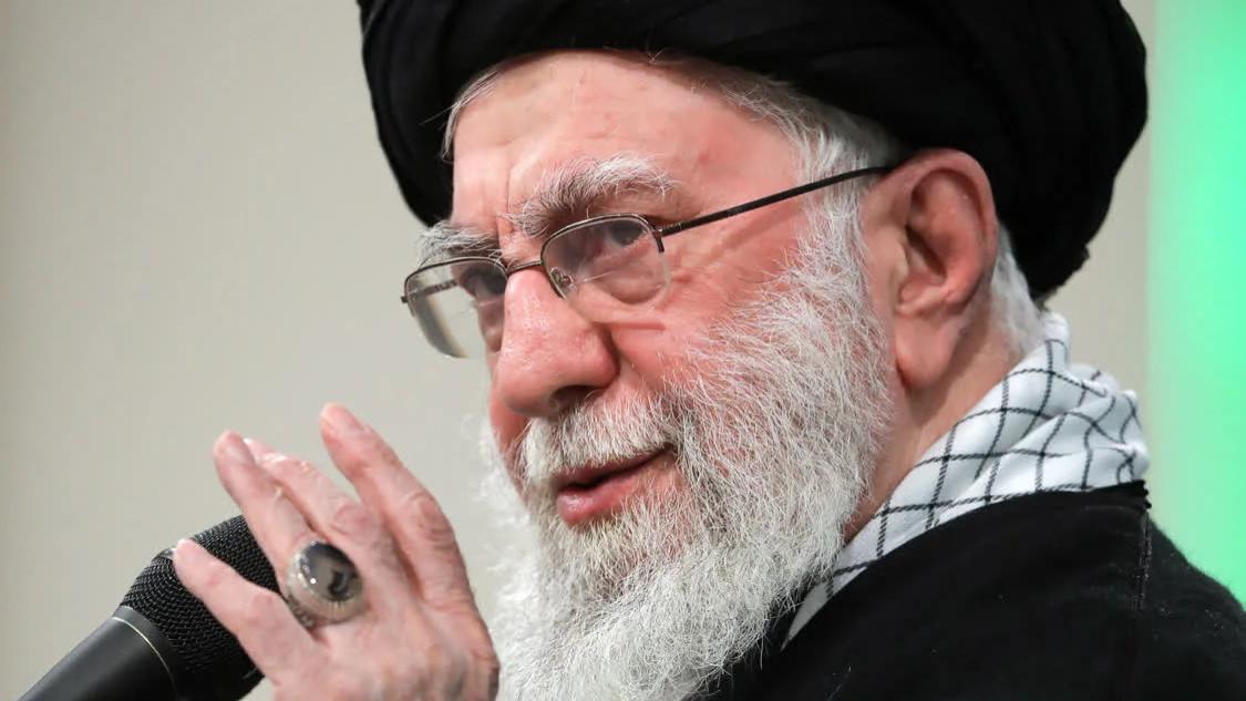 炸了！萨德被破，油轮火海，美国最不想看到的一幕还是来了！