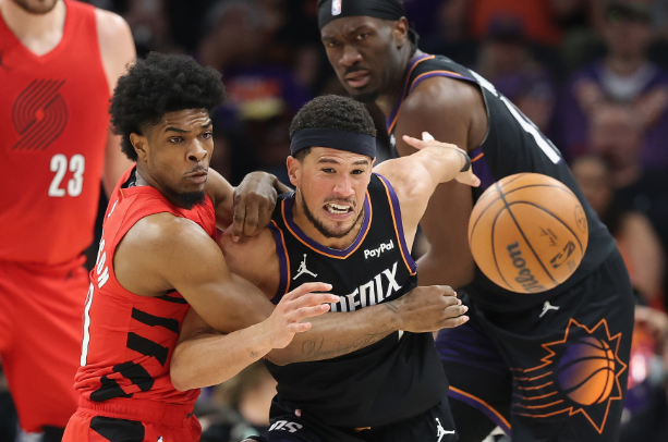 这球打开拓者的附加赛输的真伤心难受

场场篮板被爆成渣，奥特无动于衷，丢多少后场