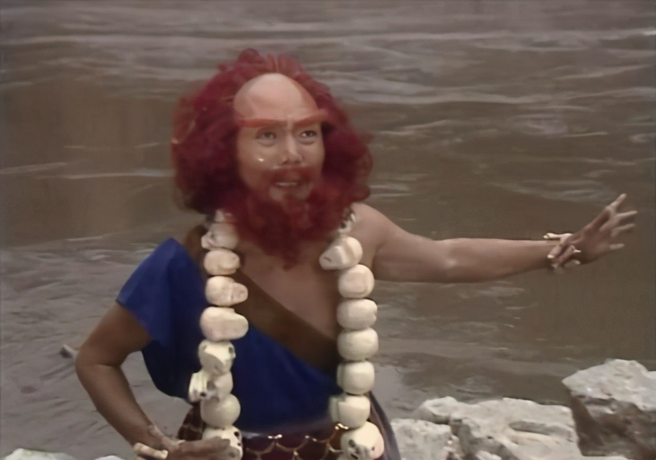 在流沙河，卷帘大将的目的很明确，就是要捉观音吃金蝉子！为啥？