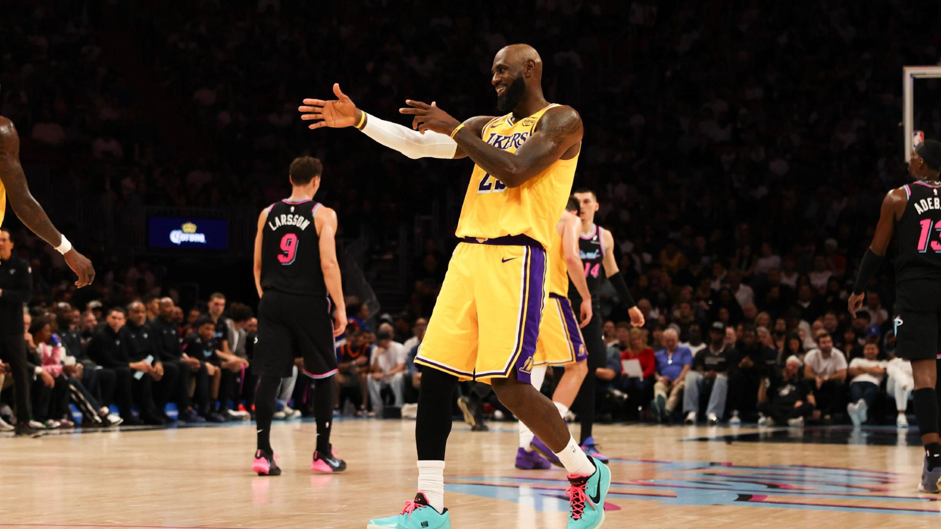 近2战场均24+10+6！詹姆斯撑起的不只是湖人，还有无数球迷的青春