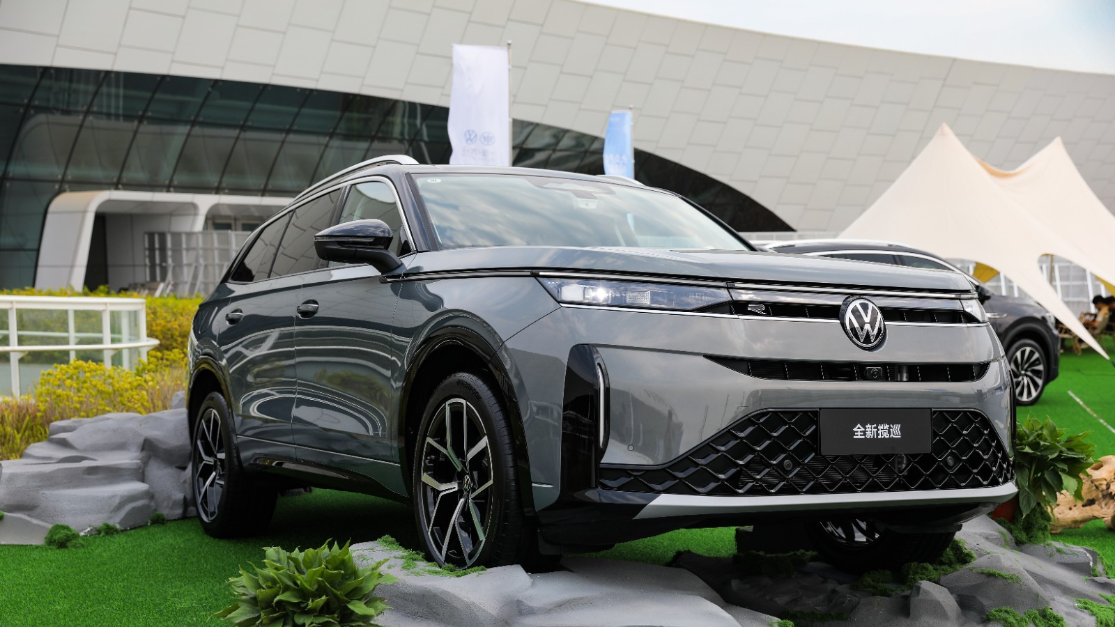 搭载高通8155芯片，全新揽巡智慧座舱来袭