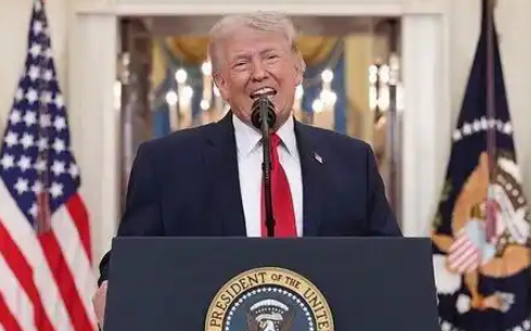 美国50个州核心城市大乱，特朗普支持率低到冰点，被催下台，美国新总统浮出水面，对华态度更强硬…