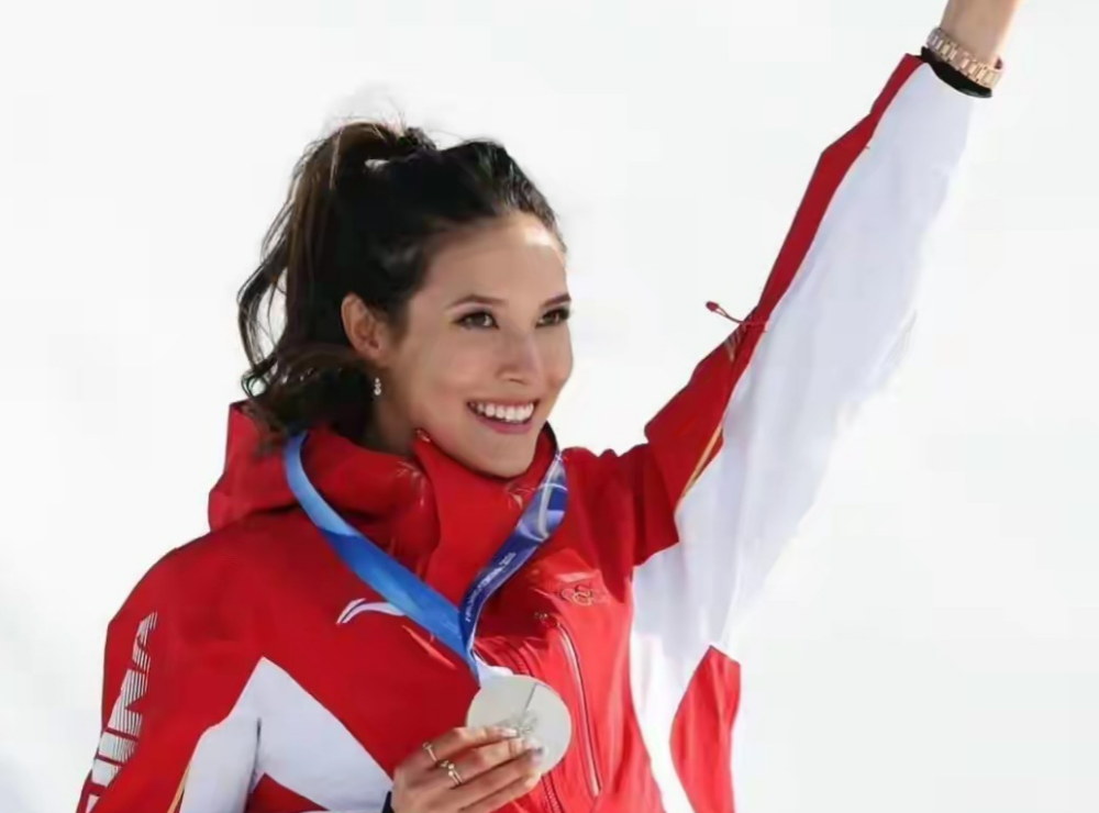 时间过得太快，从2月7日米兰冬奥会开幕（农历腊月二十），到2月23日凌晨闭幕式上