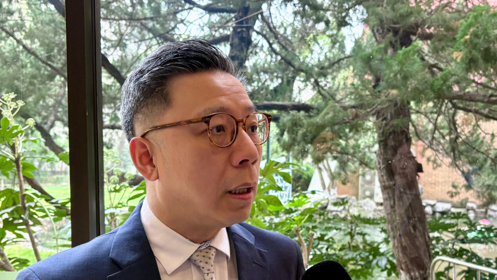 如何释放服务消费潜力？AI发展会冲击就业岗位？委员这样看