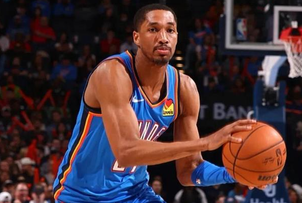 龙哥我觉得现在基本上可以dnp了

这场对掘金的比赛在场上进攻打不进就算了，这还