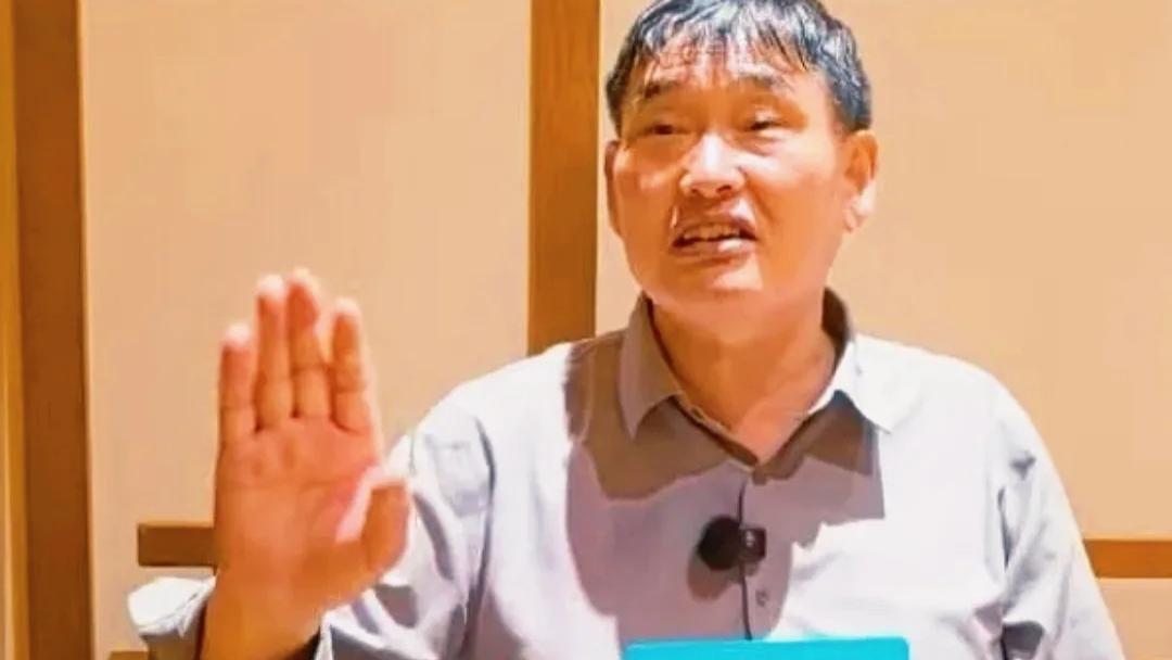 “坑农民的钱一分不赚”：大衣哥对800万代言说不，打脸整个网红圈