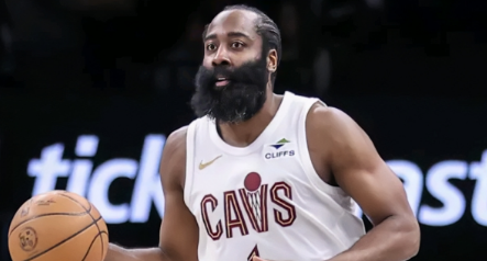 哈登17分，骑士惨败湖人。NBA常规赛，骑士客场挑战湖人，这场比赛哈登是砍下17