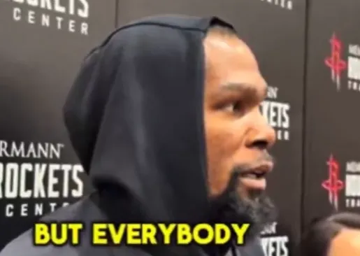 火箭球员凯文-杜兰特接受采访谈到了即将在季后赛对阵詹姆斯：

“与顶尖球员交手总