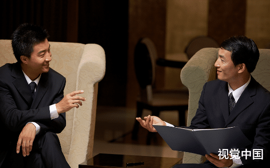 北宁市一家私企受城投公司邀请，投资8000万在市中心建智能停车场，刚完工园林局说占用绿化用地，需要拆