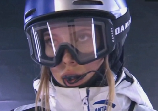 恭喜谷爱凌，2026年3月21日，谷爱凌在瑞士雪盟联赛总决赛女子自由式滑雪U型场