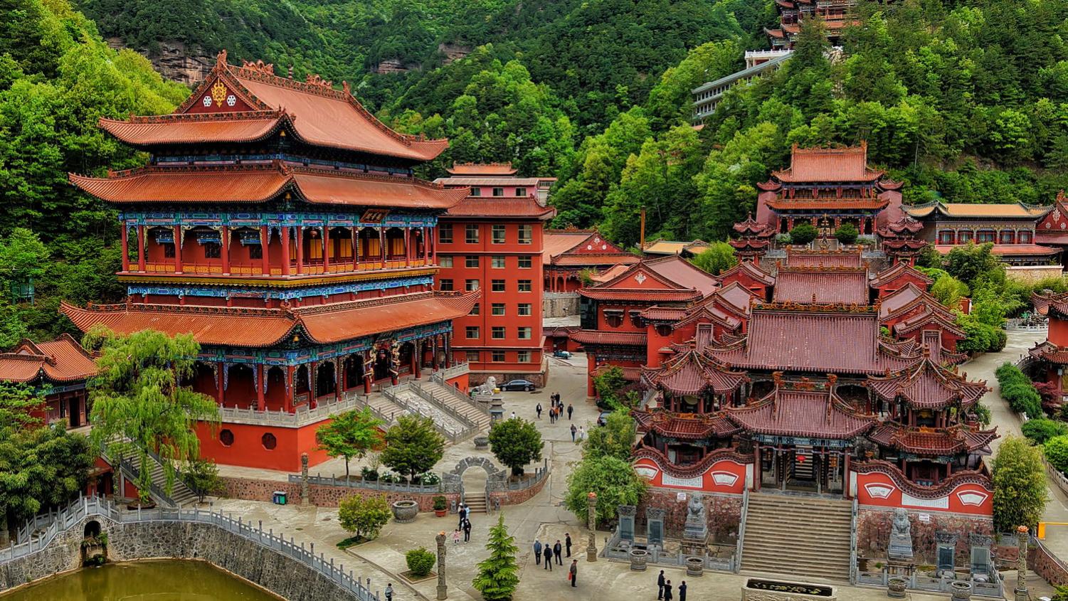 天水净土寺始于盛唐永泰年间，原为麦积山石窟僧侣禅修净地