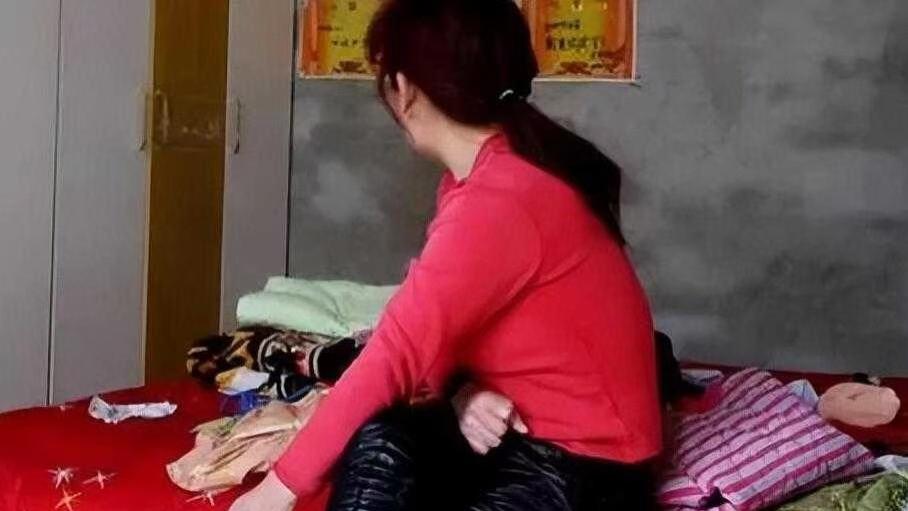 漂亮留守妇女的困扰：很多男人嘘寒问暖献殷勤，我想守住太难了