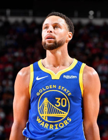 字母哥基本上是勇士的了
雷霆，马刺小球市，字母不去，何况这两支球队都有深厚的年轻