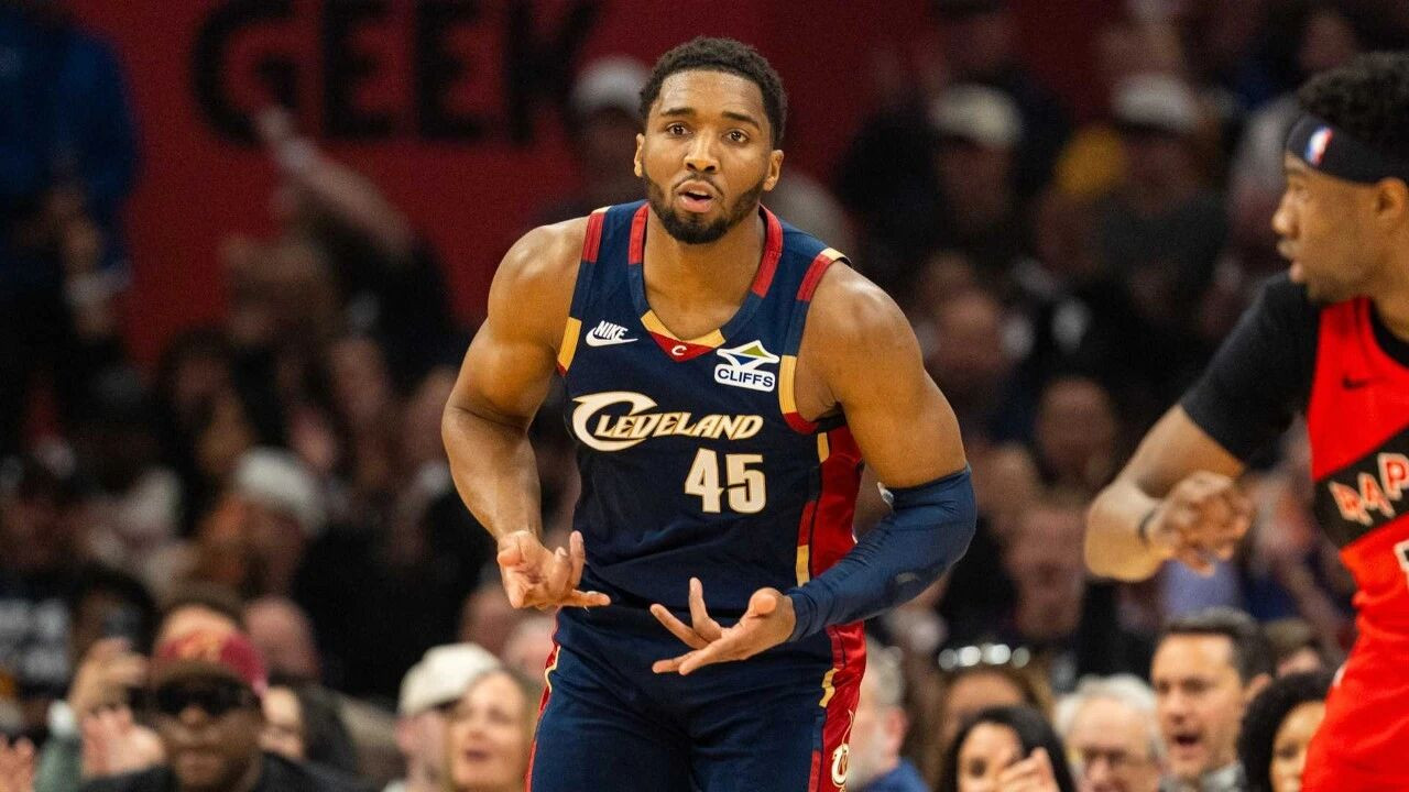 G1战神！季后赛的米切尔，什么水平？