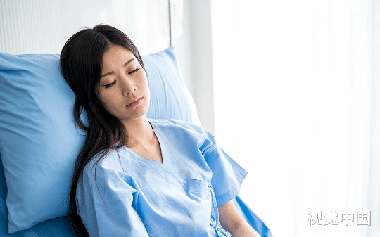 妻子死后我才发现，她的丈夫不是我