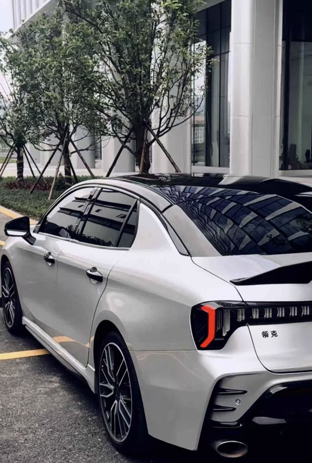 03这个颜色是改装的
还是原来就是这个颜色？我好像没有见过这个颜色。贴这种改色车