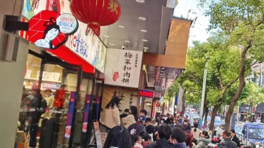 县城消费「限时繁荣」了十天