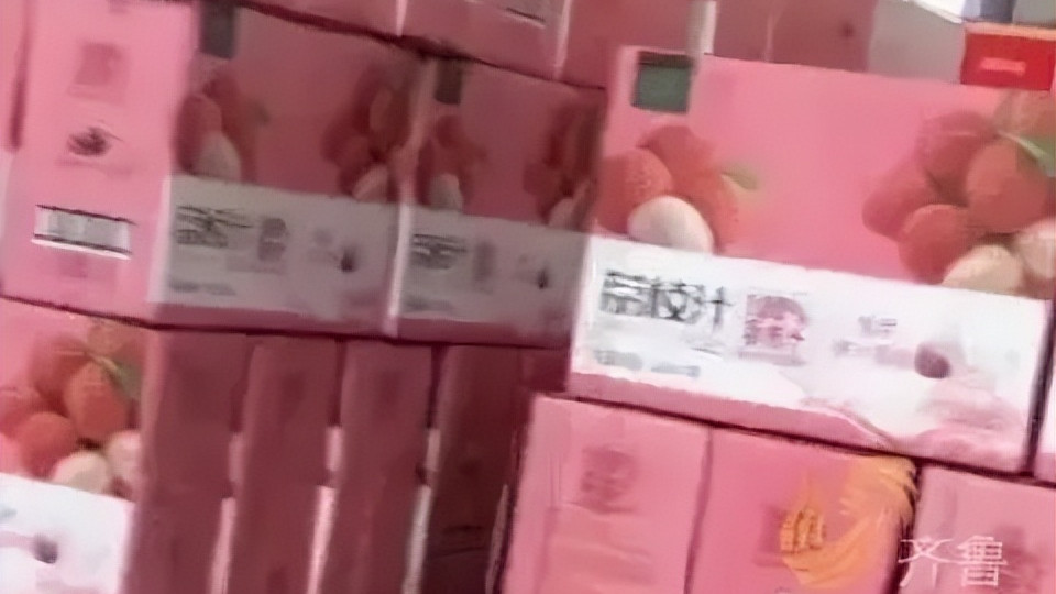 车间没有半颗水果！你给孩子喝的鲜榨果汁是浓缩浆兑水！